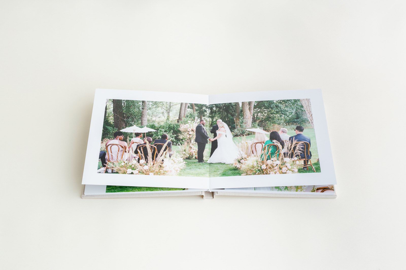 Two-Sapphires-Basic-Album-04.jpg Two-Sapphires-Basic-Album-04.jpg